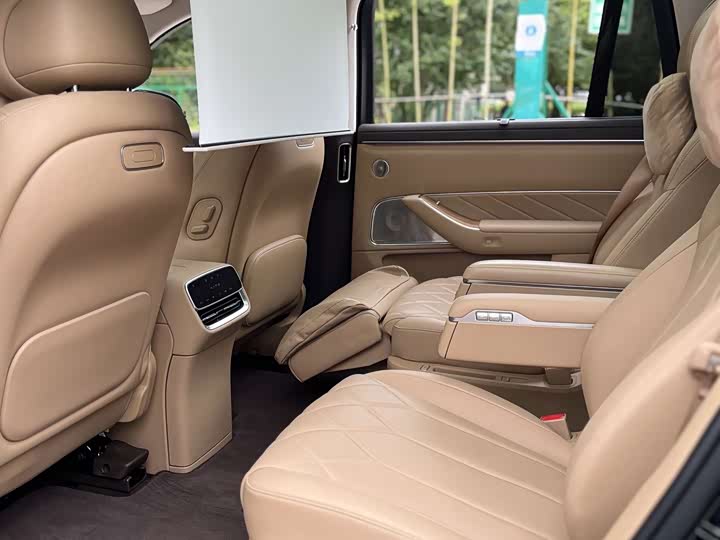 AITO M8 interior view 7 - used suv for export from China