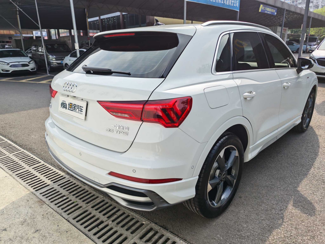 Audi Q3 2022 exterior view 5 - used suv for export from China