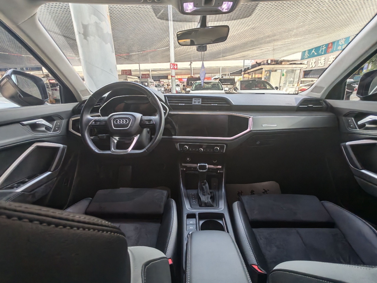 Audi Q3 2023 interior view 8 - used suv for export from China