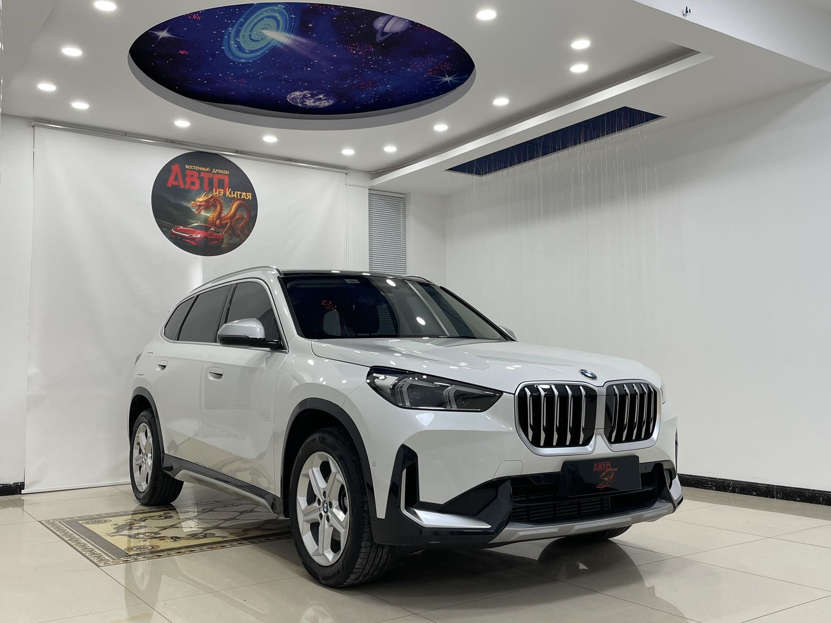 BMW X1 2023 exterior view 3 - used suv for export from China