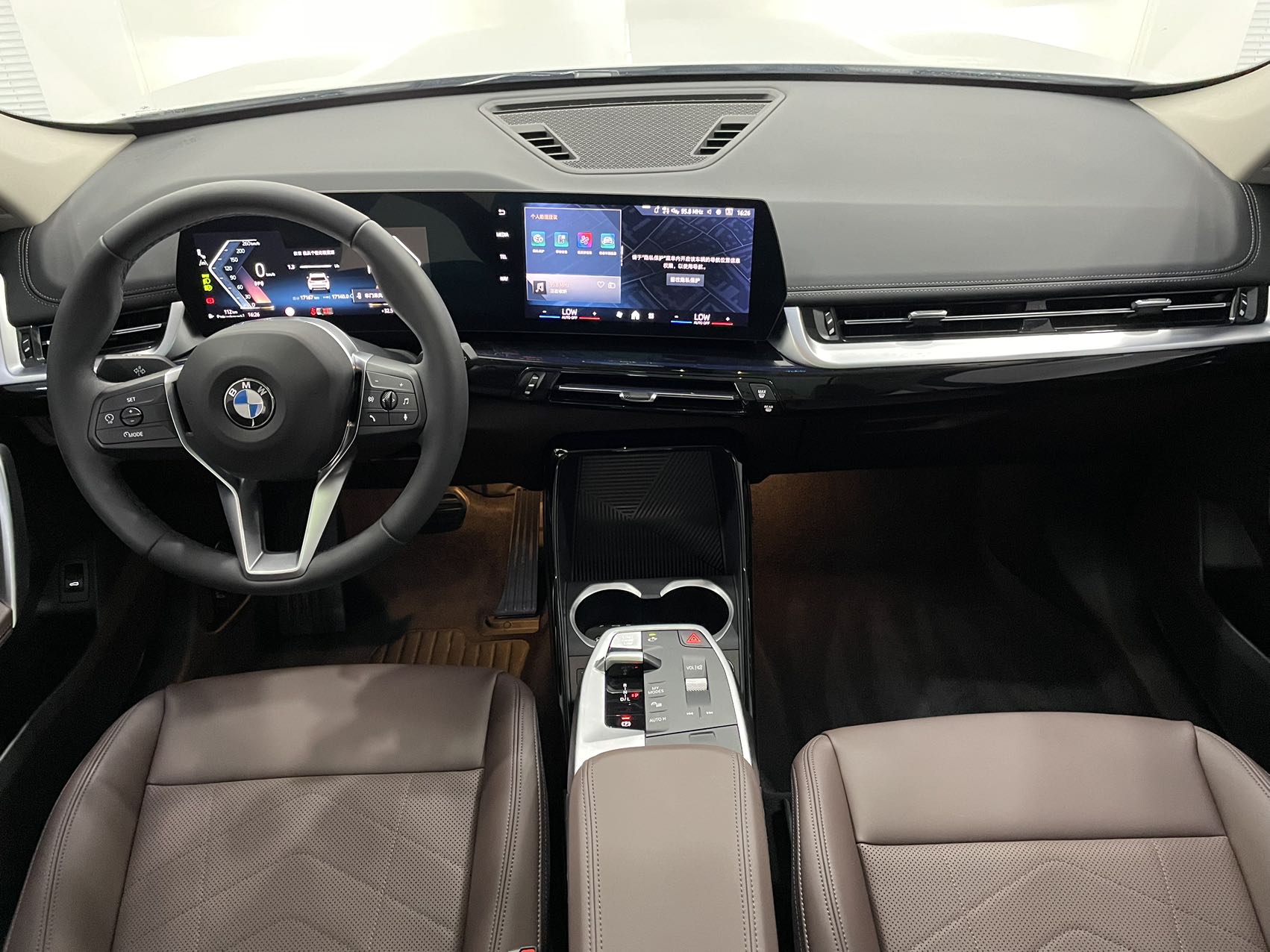 BMW X1 2023 interior view 8 - used suv for export from China