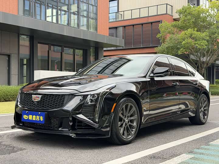 Cadillac CT5 exterior view 3 - used sedan for export from China