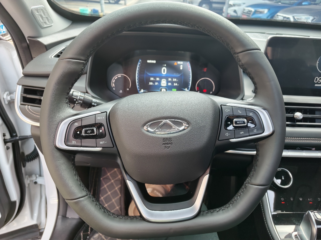 Chery Tiggo 8 2022 exterior view 4 - used suv for export from China
