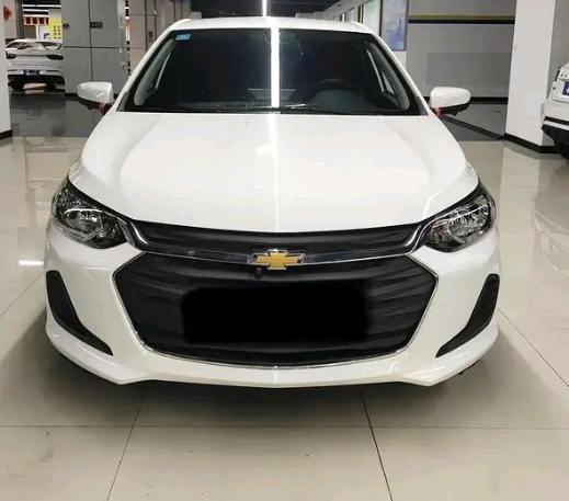 Chevrolet Cavalier exterior view 3 - used sedan for export from China