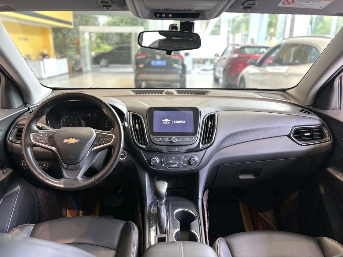 Chevrolet Equinox interior view 5 - used suv for export from China