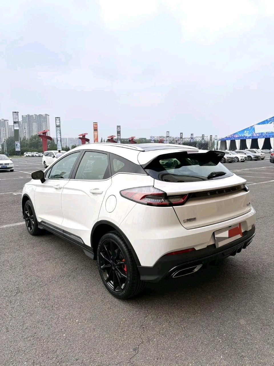 Geely Emgrand exterior view 6 - used sedan for export from China