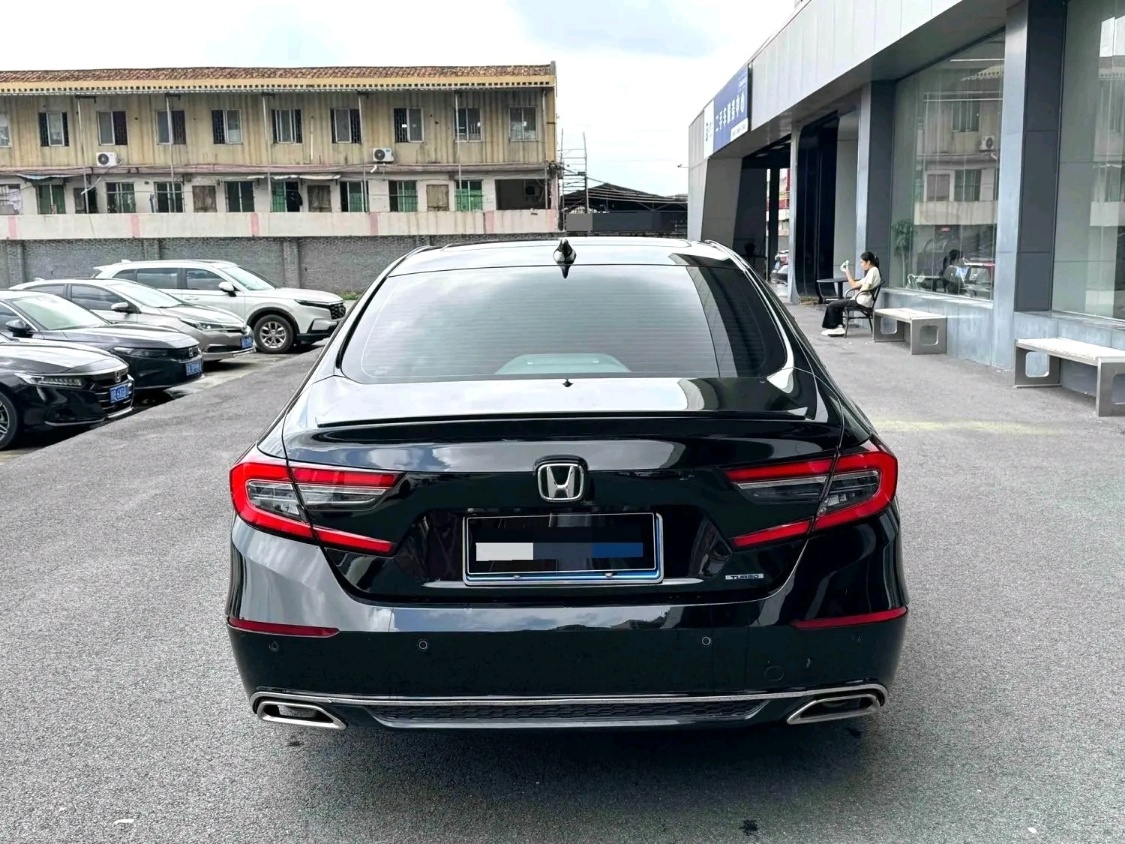 Honda Accord exterior view 3 - used sedan for export from China