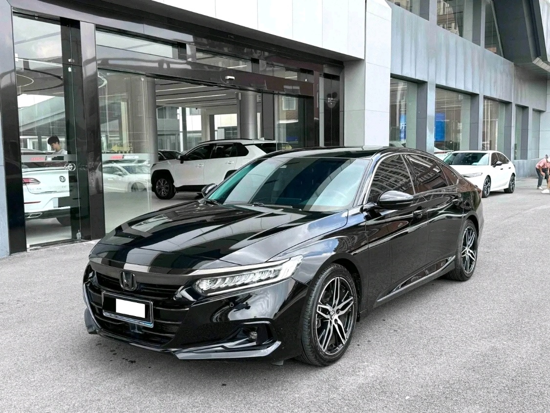 Honda Accord exterior view 8 - used sedan for export from China