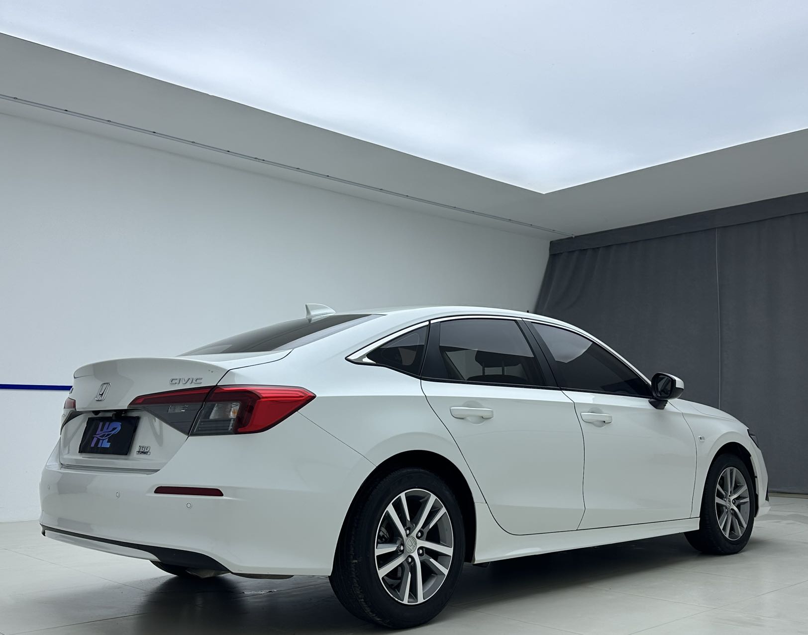 Honda Civic exterior view 5 - used sedan for export from China