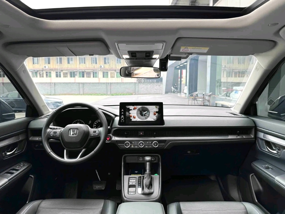 Honda CR-V interior view 8 - used suv for export from China