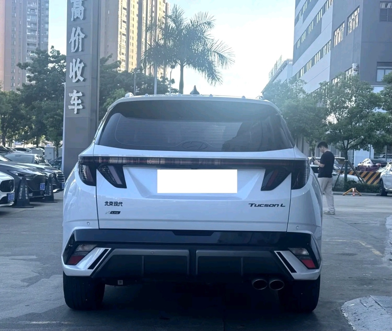Hyundai Tucson exterior view 2 - used suv for export from China
