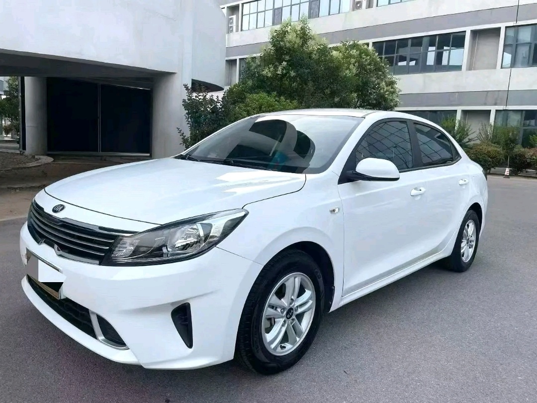 Kia Forte exterior view 4 - used sedan for export from China