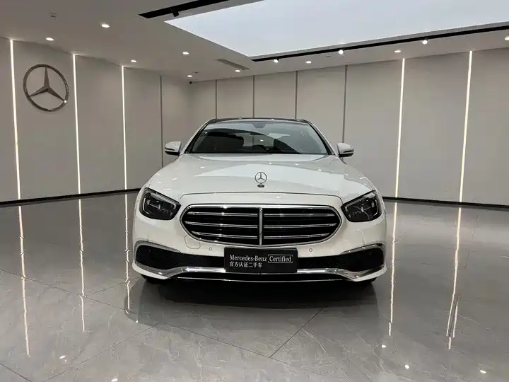 Mercedes-Benz E-Class 2023 exterior view 5 - used sedan for export from China