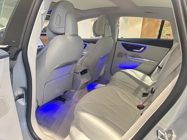 Mercedes-Benz EQE 2025 interior view 6 - used sedan for export from China