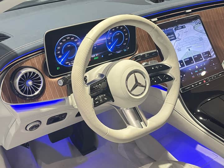 Mercedes-Benz EQE 2025 interior view 7 - used sedan for export from China