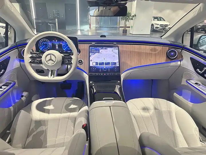 Mercedes-Benz GLA 180 2022 interior view 20 - used suv for export from China