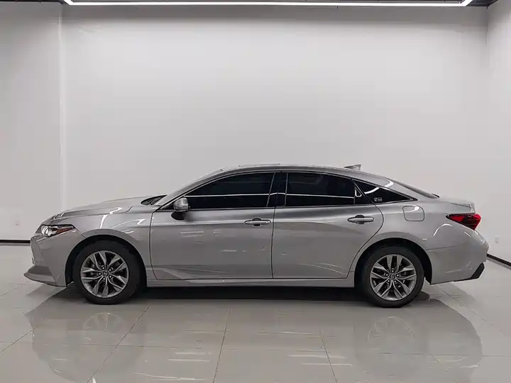 Toyota Avalon 2019 exterior view 2 - used sedan for export from China