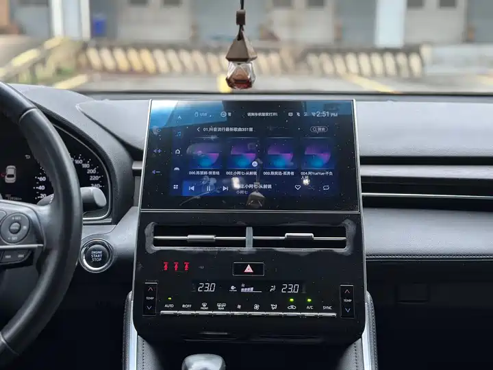 Toyota Avalon 2019 interior view 9 - used sedan for export from China