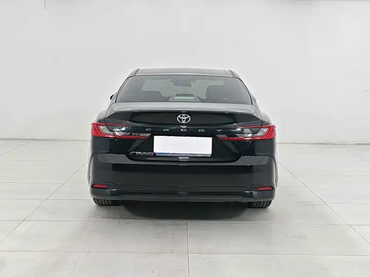 Toyota Camry 2024 exterior view 6 - used sedan for export from China
