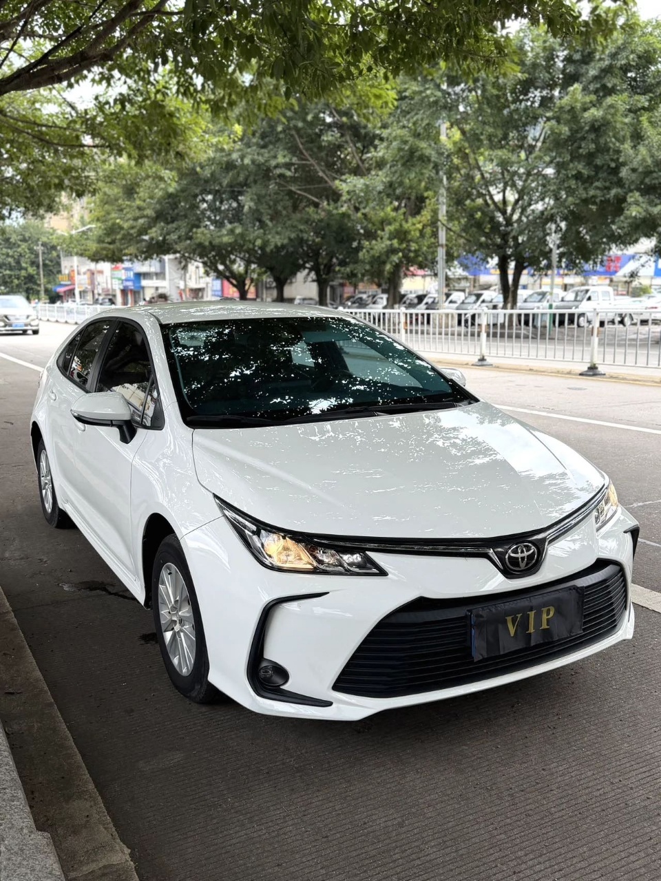 Toyota Corolla exterior view 3 - used sedan for export from China
