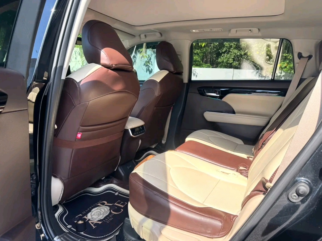 Toyota Highlander exterior view 3 - used suv for export from China