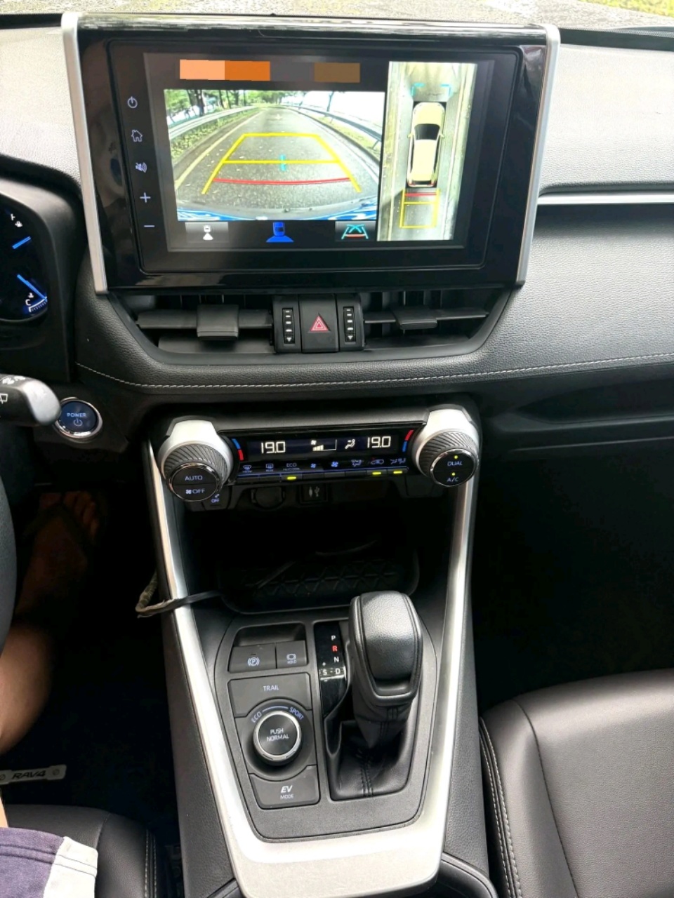 Toyota RAV4 interior view 10 - used suv for export from China
