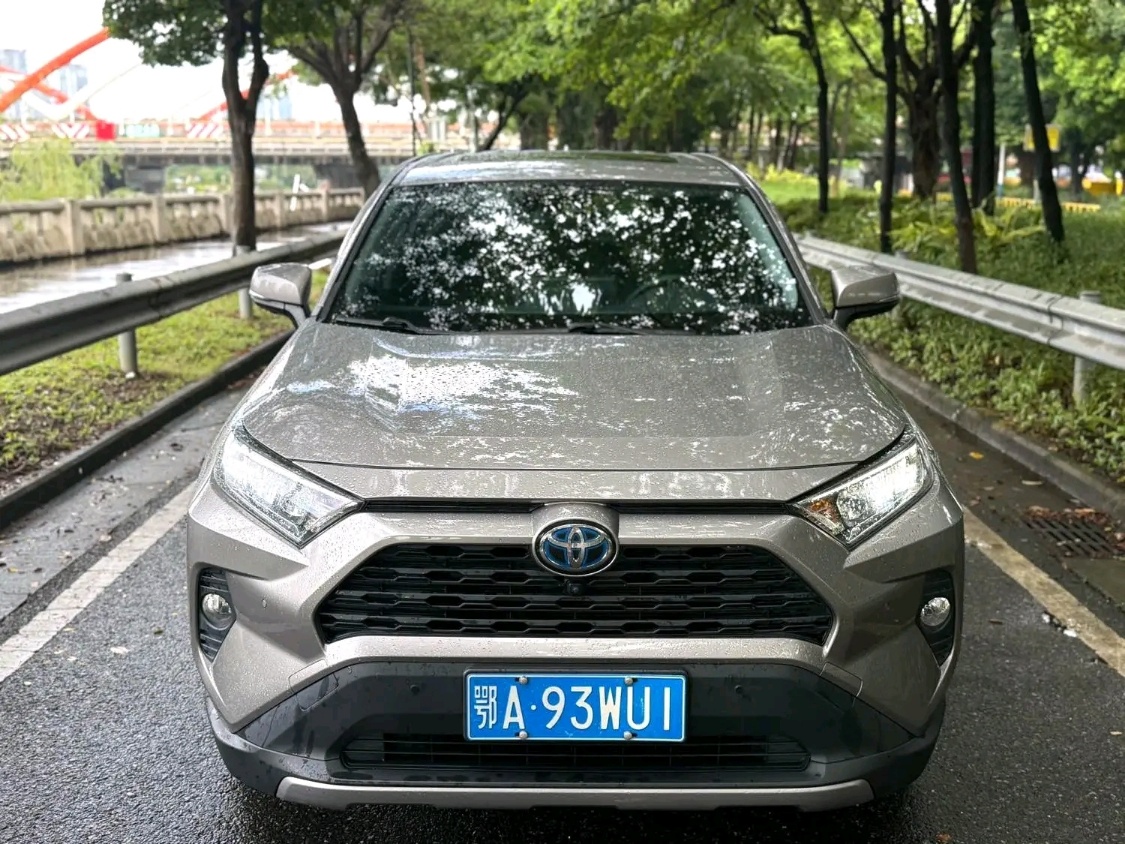 Toyota RAV4 exterior view 3 - used suv for export from China