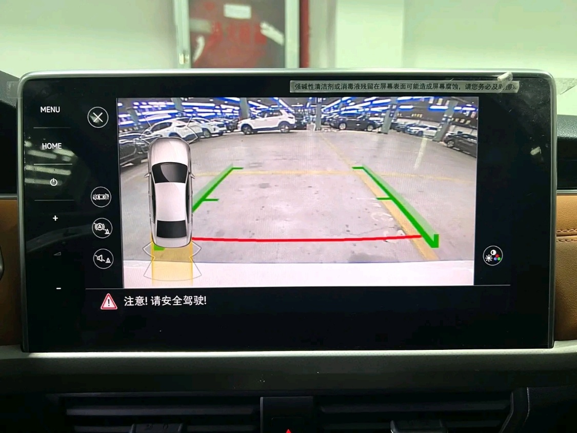 Volkswagen Bora interior view 11 - used sedan for export from China